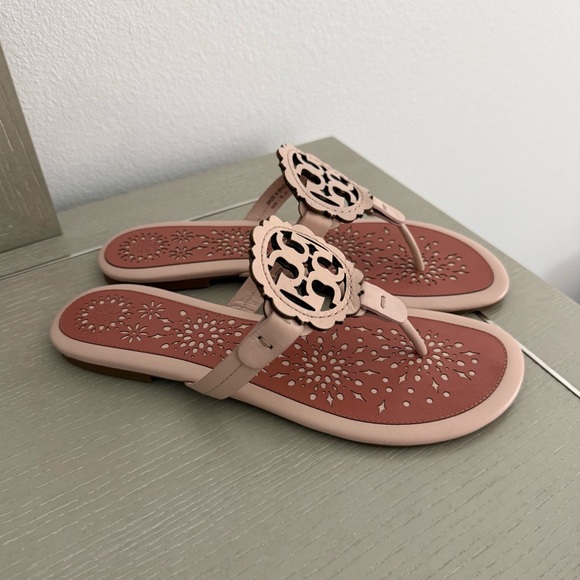 Tory Burch Miller Scalloped Sandals - Pink